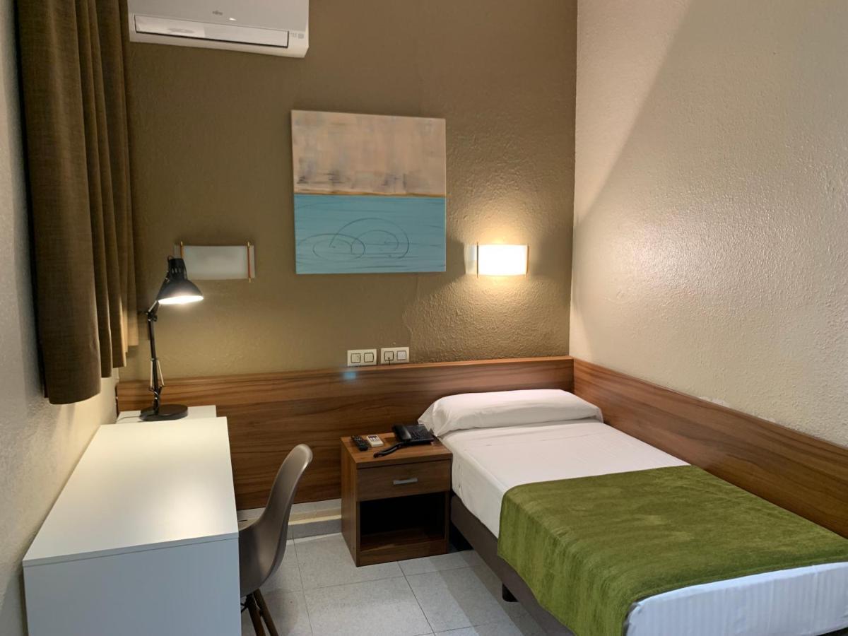 Pension Iznajar Barcelona Exterior foto