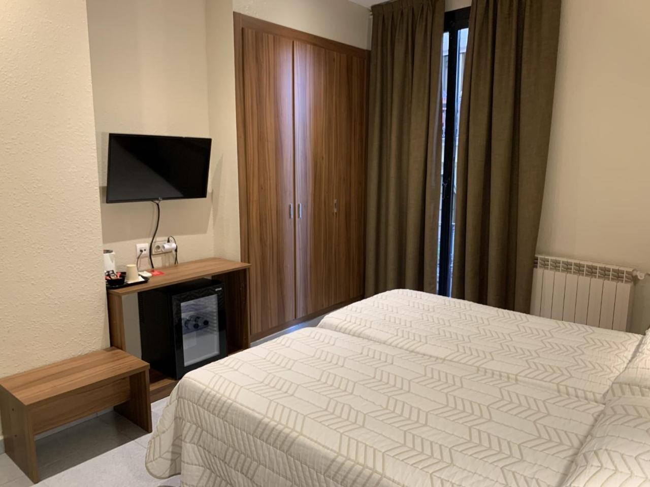 Pension Iznajar Barcelona Exterior foto