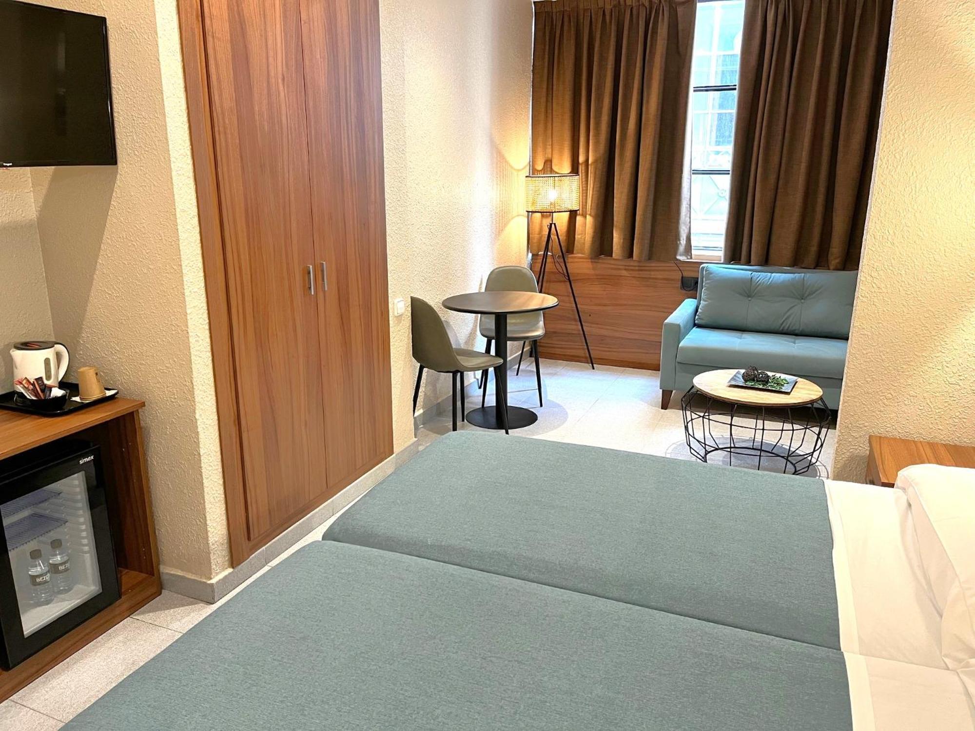 Pension Iznajar Barcelona Exterior foto