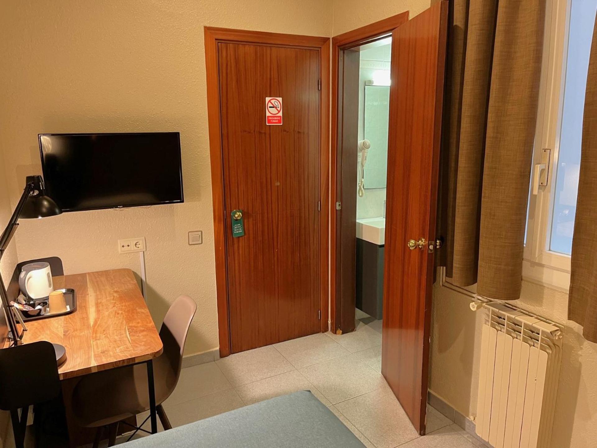 Pension Iznajar Barcelona Exterior foto
